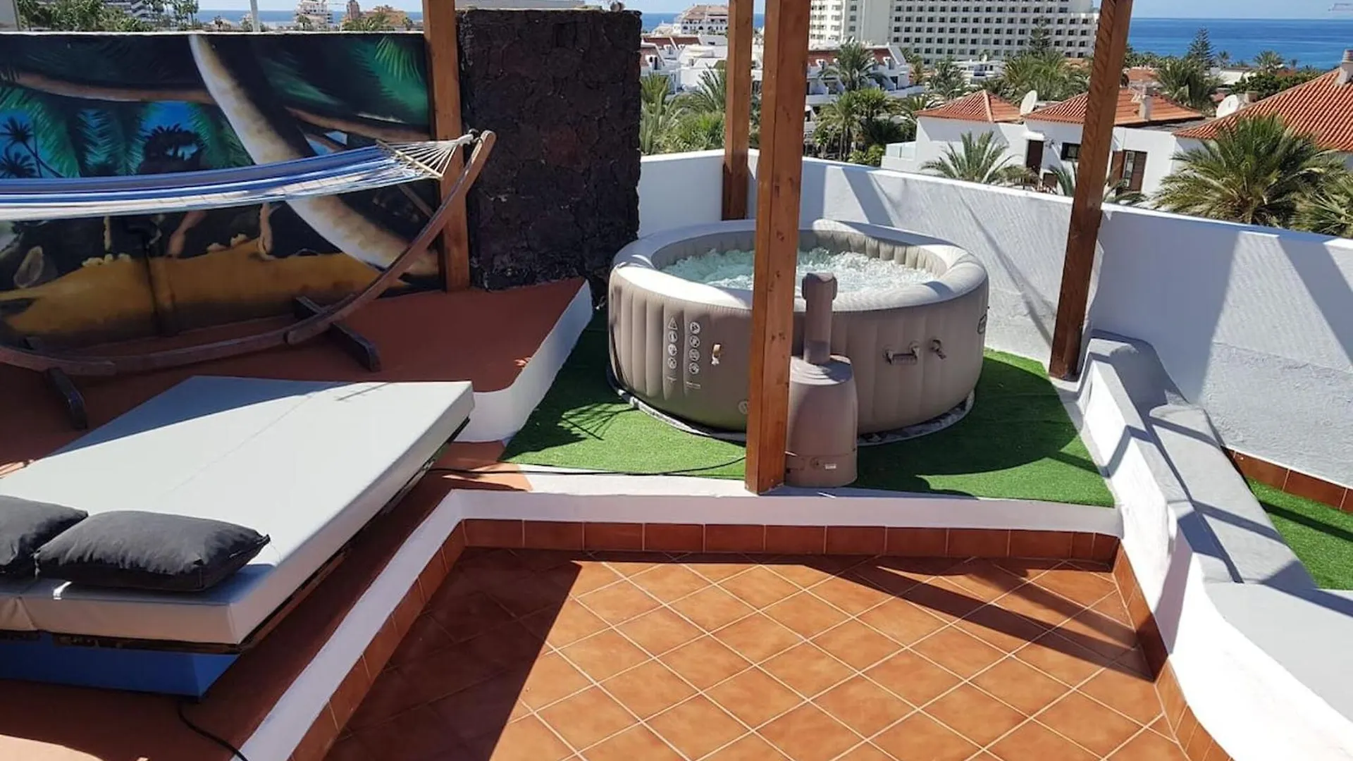 Spacious Apartment With Pool In Arona 190M² Air Conditioning location