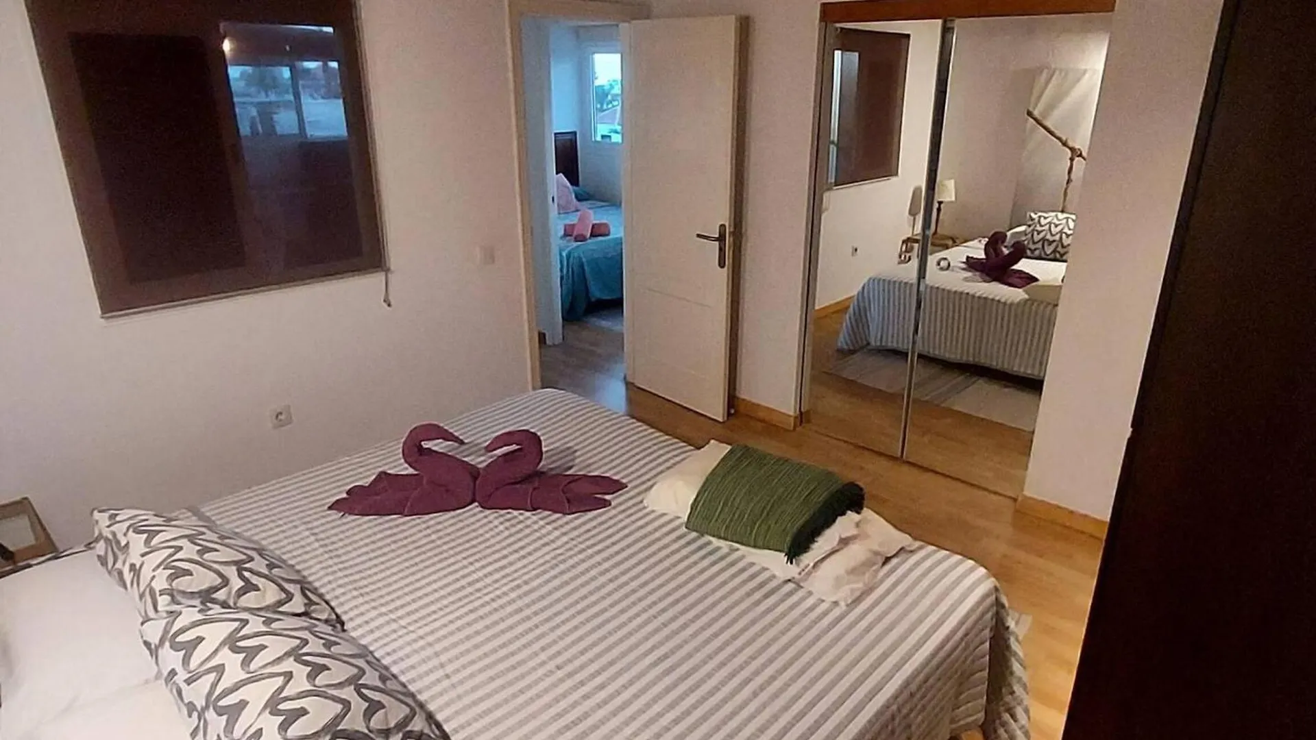 Spacious Apartment With Pool In Arona 190M² Air Conditioning