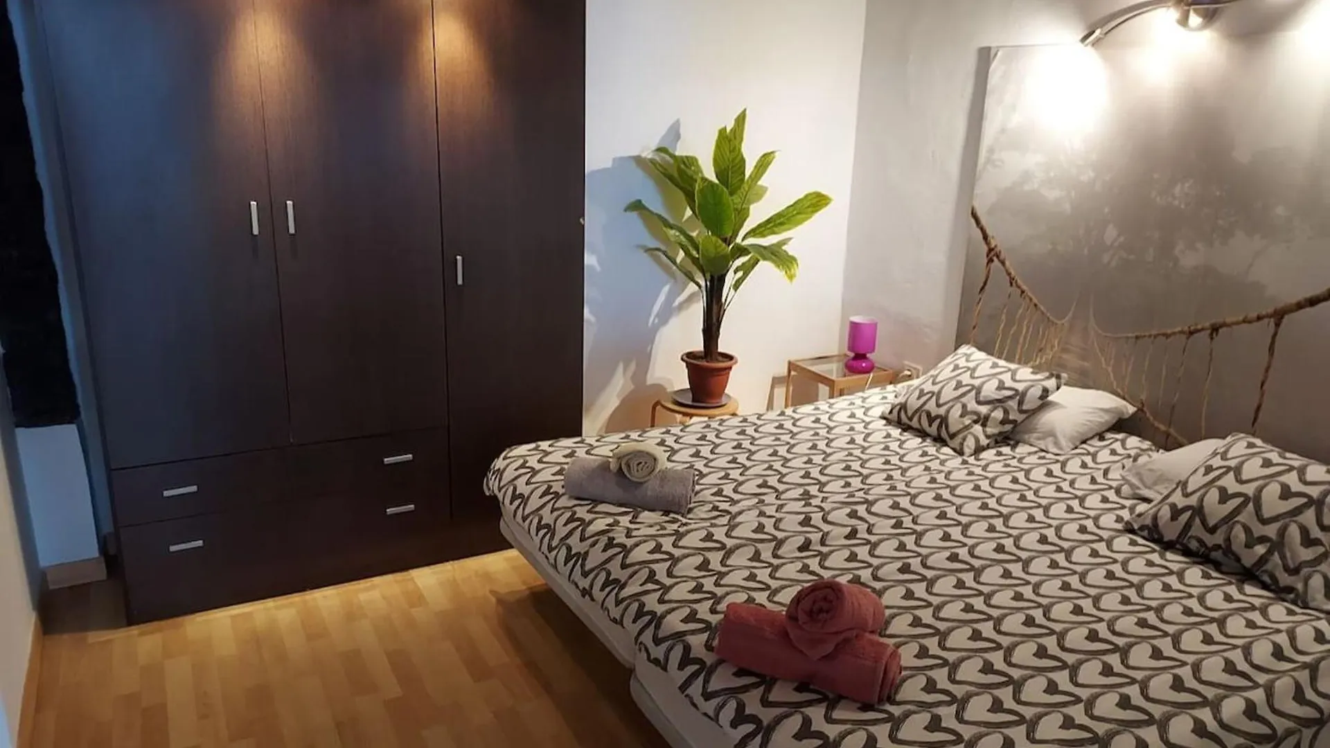 Spacious Apartment With Pool In Arona 190M² Air Conditioning