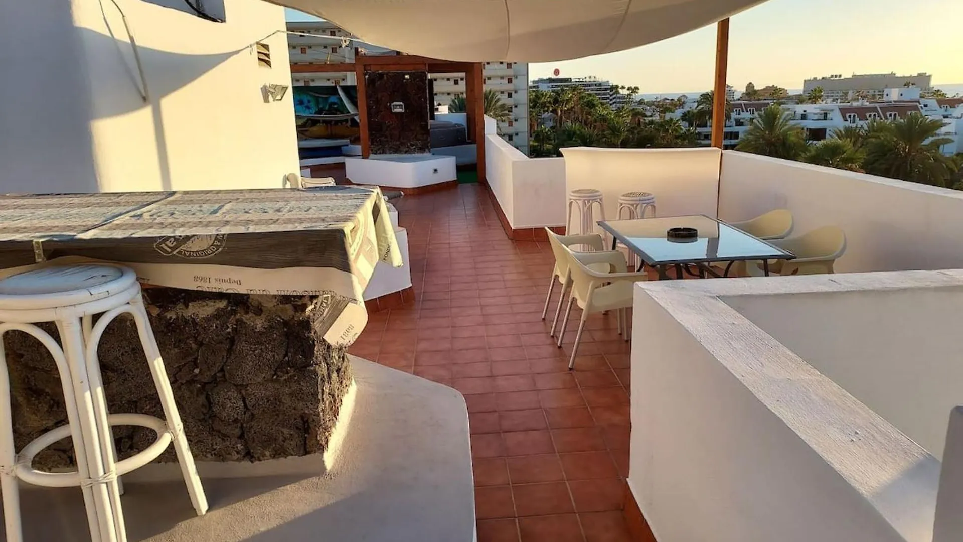 Spacious Apartment With Pool In Arona 190M² Air Conditioning