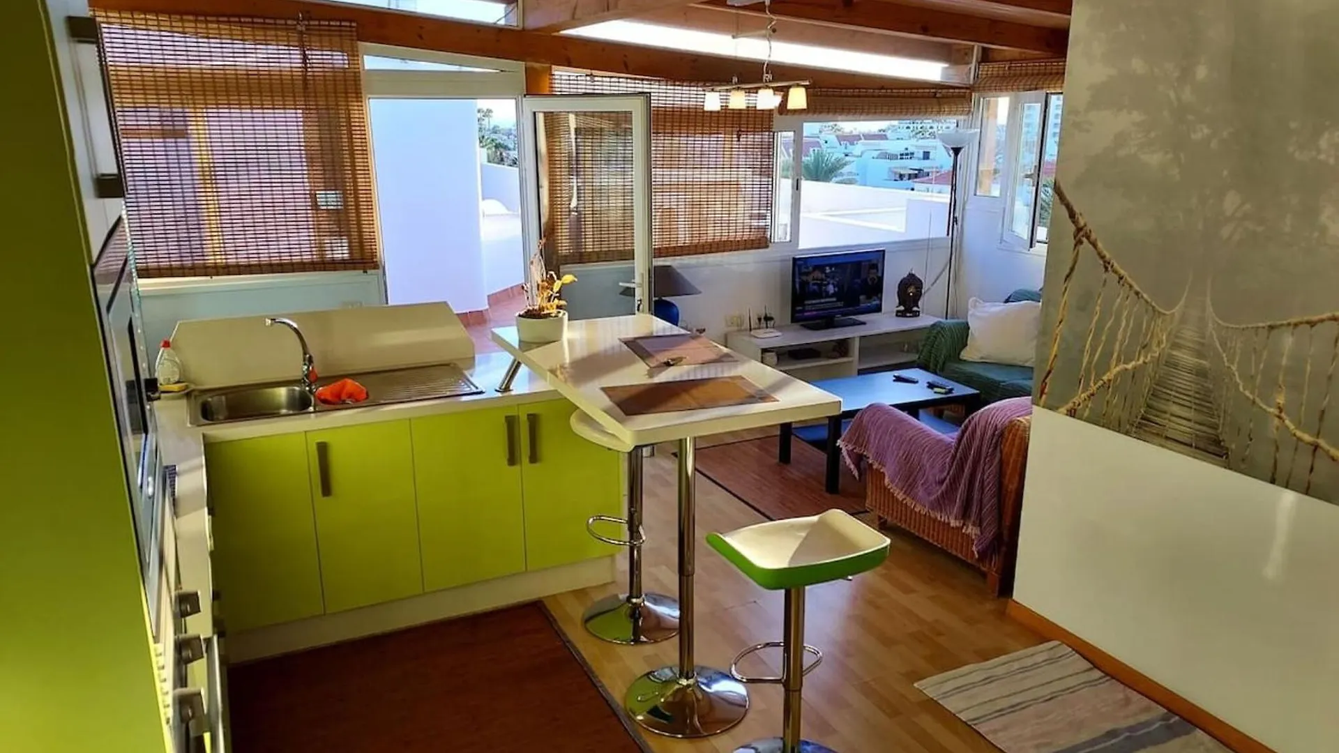 Spacious Apartment With Pool In Arona 190M² Air Conditioning Arona (Tenerife)