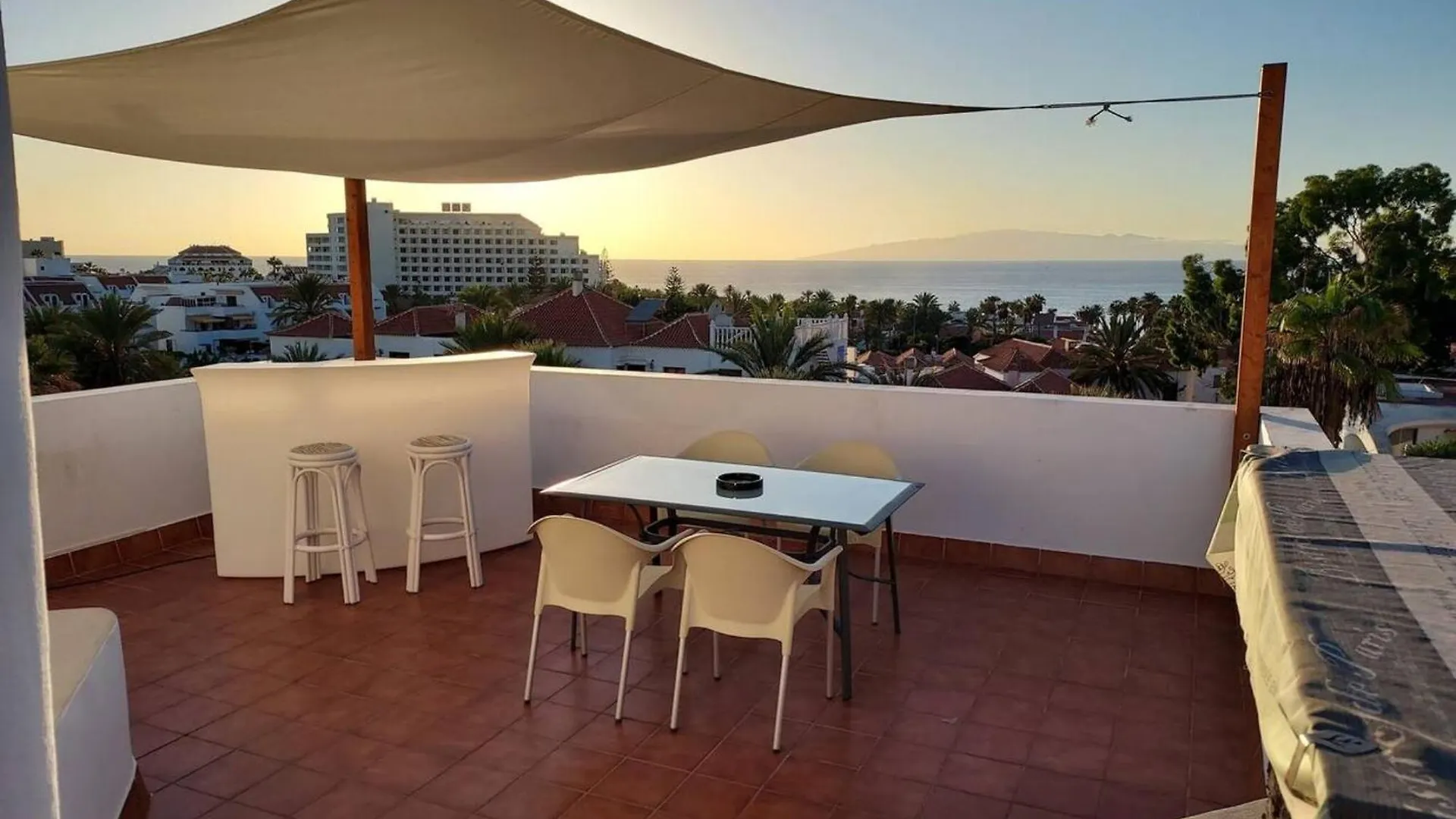 Spacious Apartment With Pool In Arona 190M² Air Conditioning 0*, Arona (Tenerife) Spain