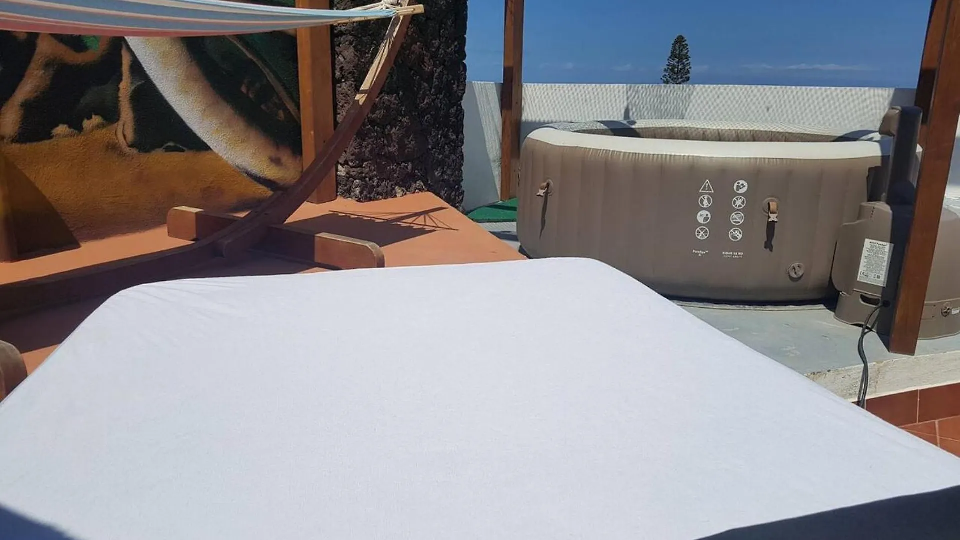 Spacious Apartment With Pool In Arona 190M² Air Conditioning Spain