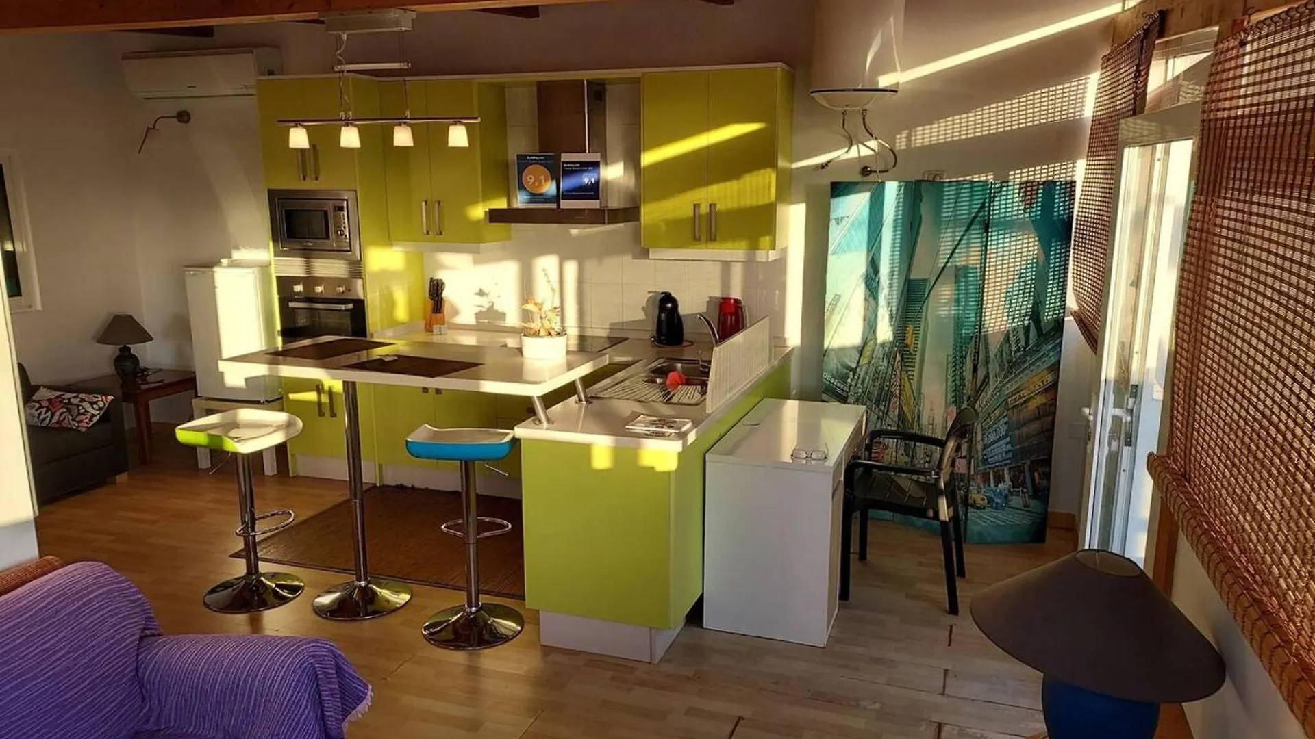 Spacious Apartment With Pool In Arona 190M² Air Conditioning
